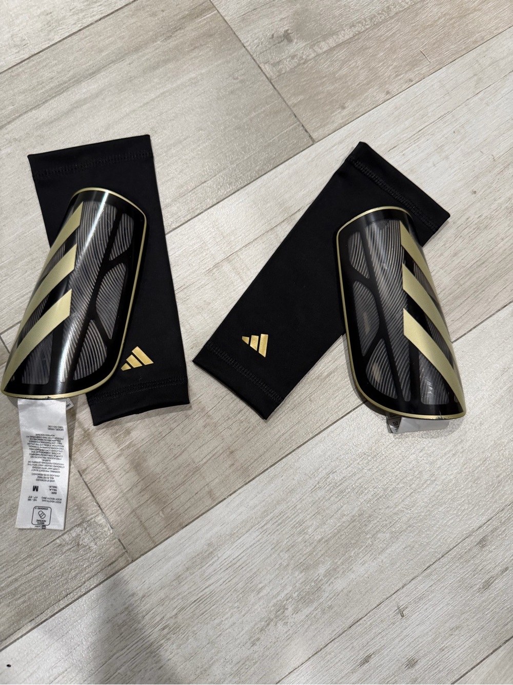 Adidas soccer Black & Gold Shinguards with Compression Sleeves youth size medium